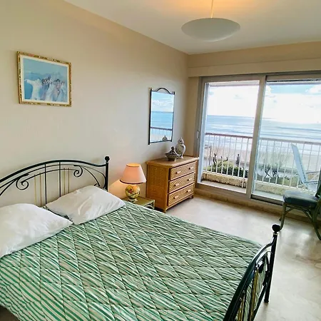 Avec Acces Direct A La Plage, Balcon Et Garage Prive - Fr-1-92-690