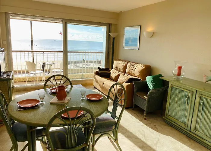 公寓 Avec Acces Direct A La Plage, Balcon Et Garage Prive - Fr-1-92-690